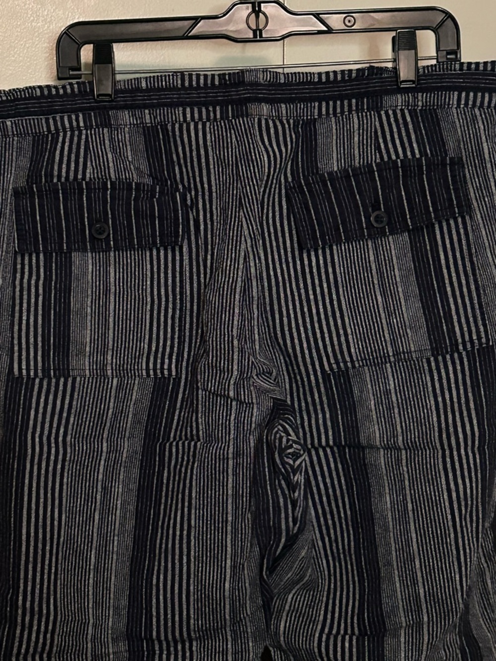 GAP Women’s Navy & White Striped Capris - Picture 3 of 4